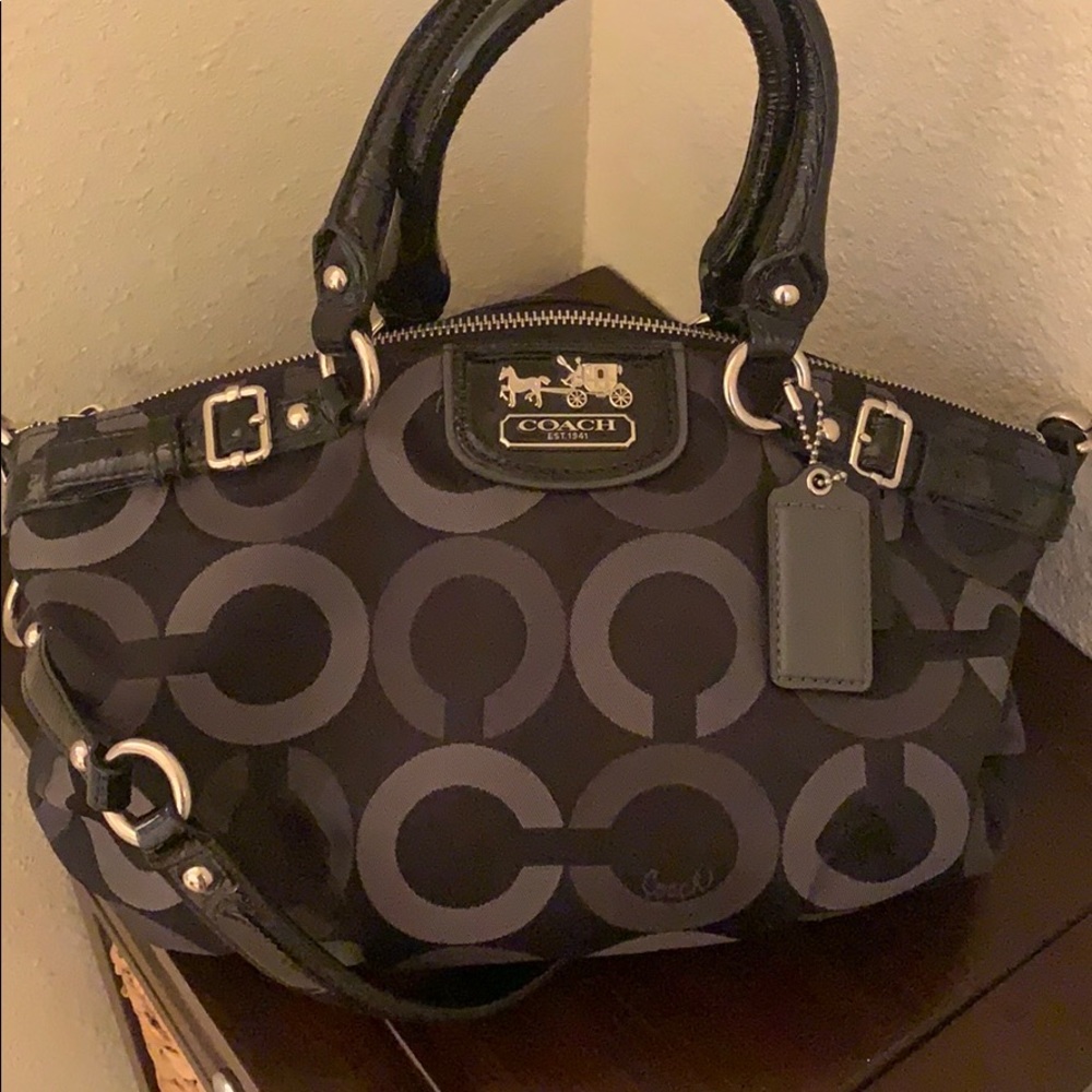 Coach bag barely used